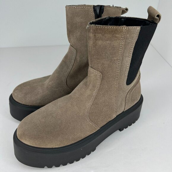 Forever Comfort Womens D34-922-659 Beige Suede Chunky Size 36 Chelsea Boots - Picture 1 of 11